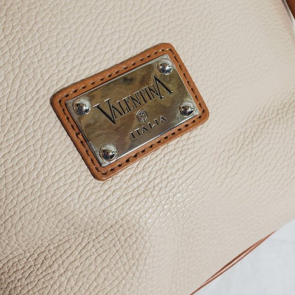 Valentina Italia Pebbled Leather Dome Zip Around Bag Purse Light Peach - Picture 2 of 6